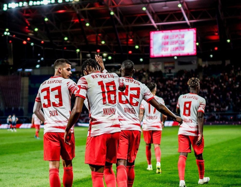 Augsburg Harus Menerima Kekalahan Memalukan Melawan Tim Hamburger SV